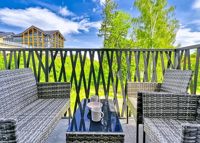 Pine Apartments, Sun & Snow 아파트 스클라르스카포렘바