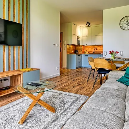 Pine Apartments, Sun & Snow * שצ'קלארסקה פוראובה